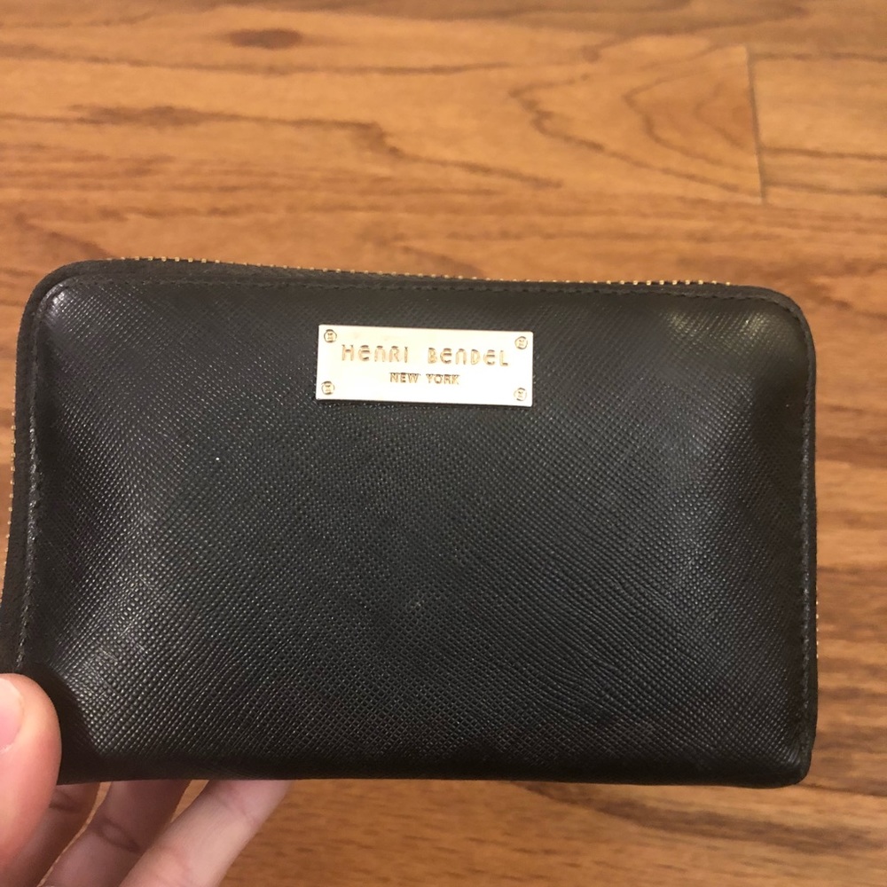 Henri Bendel New York wallet